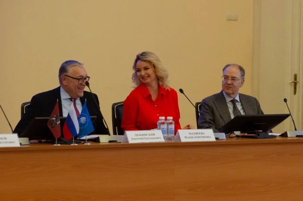 Память сильнее времени: в РГГУ представили книгу «От Сталинграда до Вены», переизданную «Сочинским диалогом» 