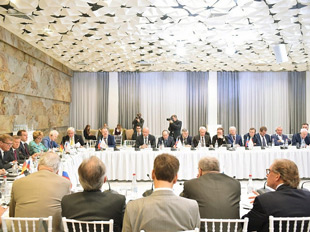 The meeting of the Dialogues