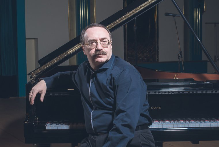 Forum „Sotschi-Dialog“ das Konzert des großen Jazzpianisten Daniel Kramer