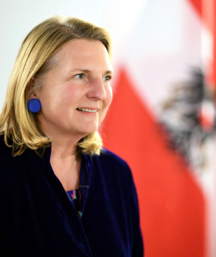 Dr. Karin Kneissl